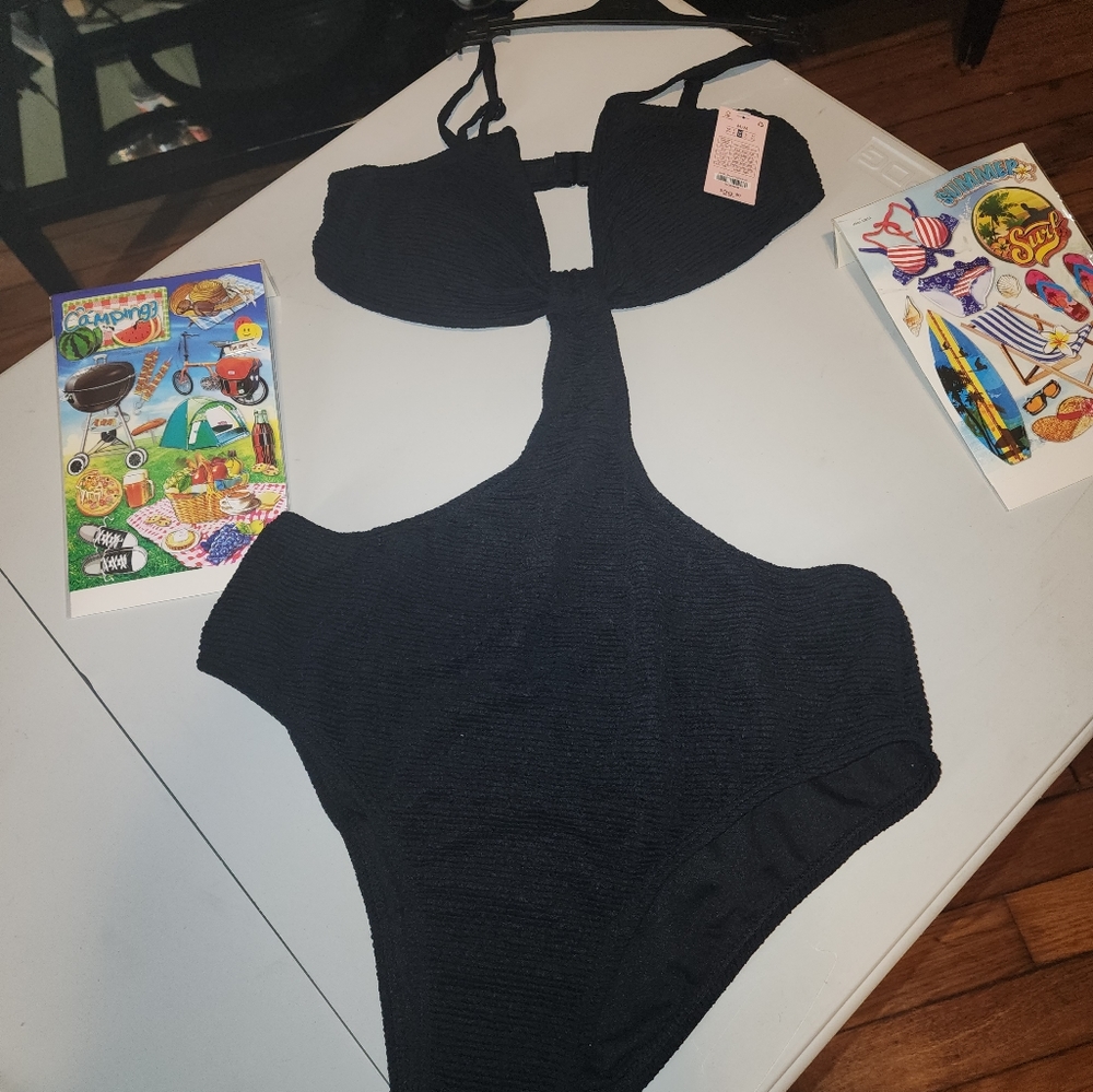 Swim suit